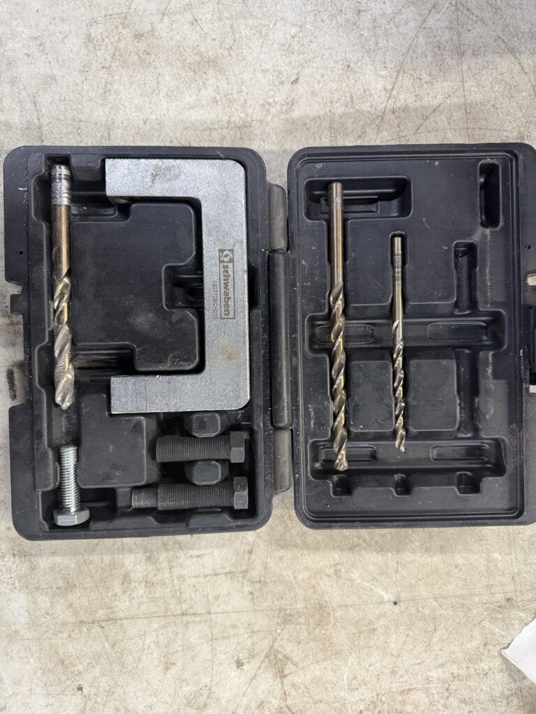 SCHWABEN STEERING KNUCKLE BOLT REPAIR KIT